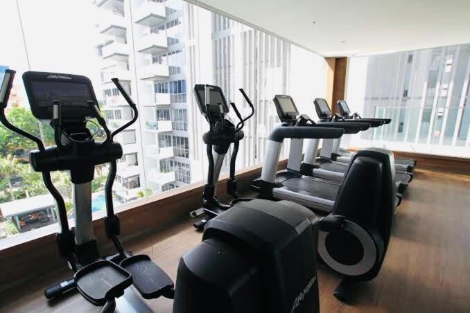 Haven In Moas Shore Near Okada Of Dreams Solaire Manila